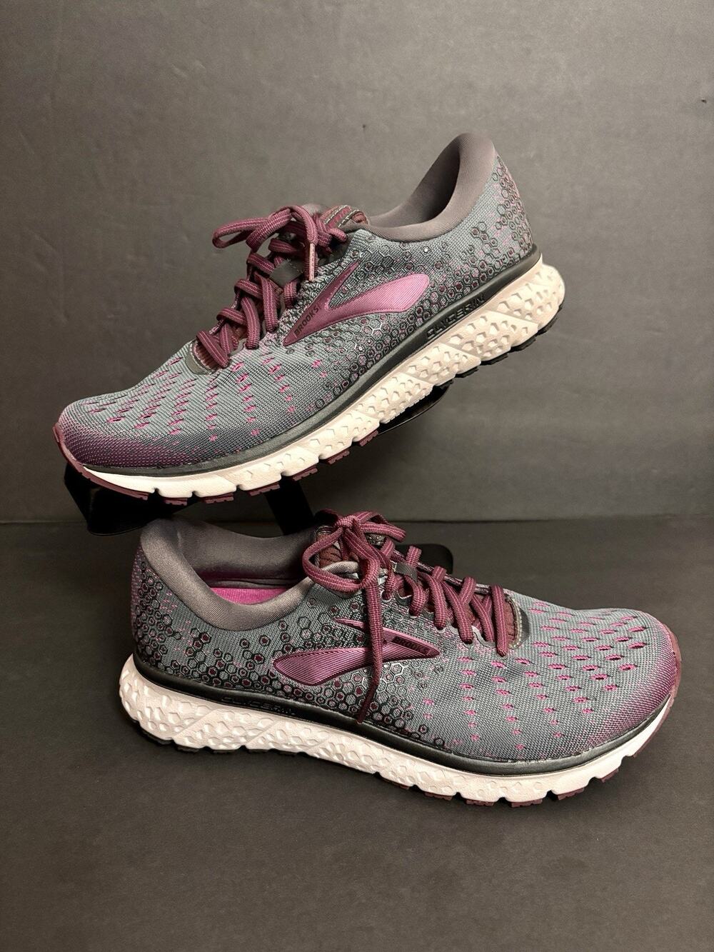 Brooks Women's Glycerin 17 Running Shoes Size 9